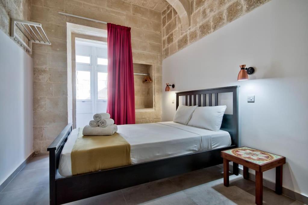Vallettastay Old Lodge Apartment 1 Bagian luar foto